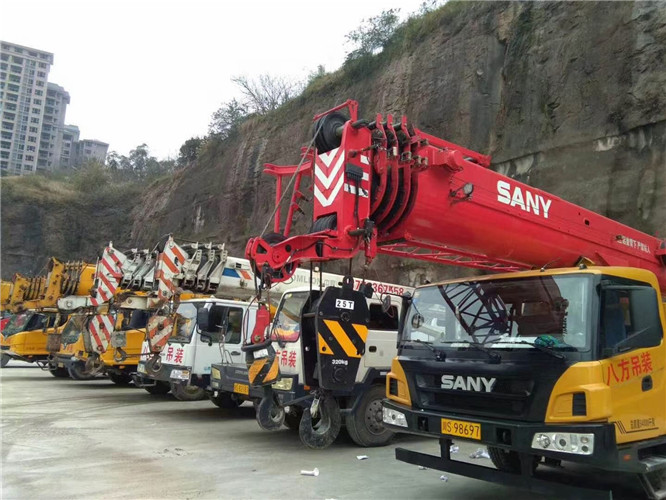 巴东县吊车出租按什么计费？台班费、单次费、里程费怎么算？